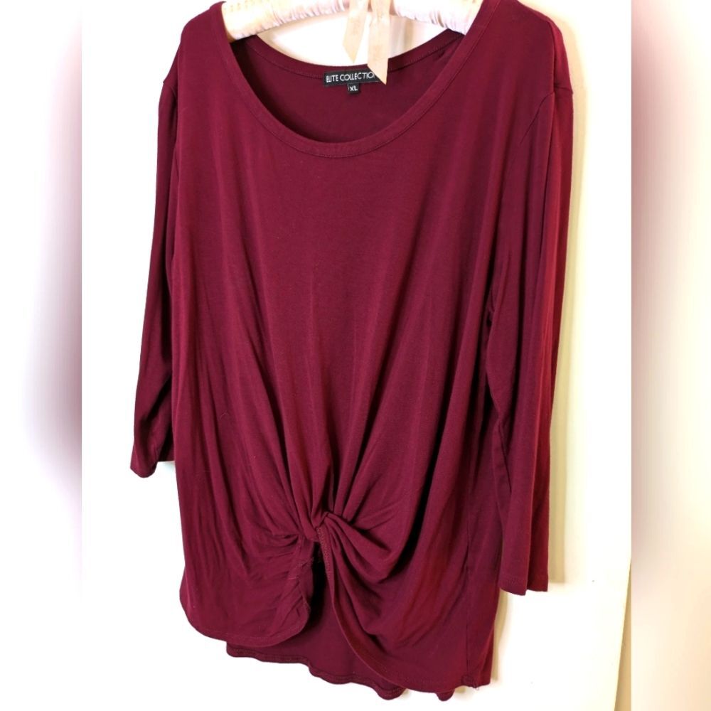 Cozy and Chic: Elite Collection  BurgundyTwist Front Top (XL)